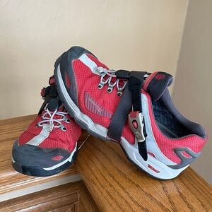 Teva women Sneakers in Red and Gray